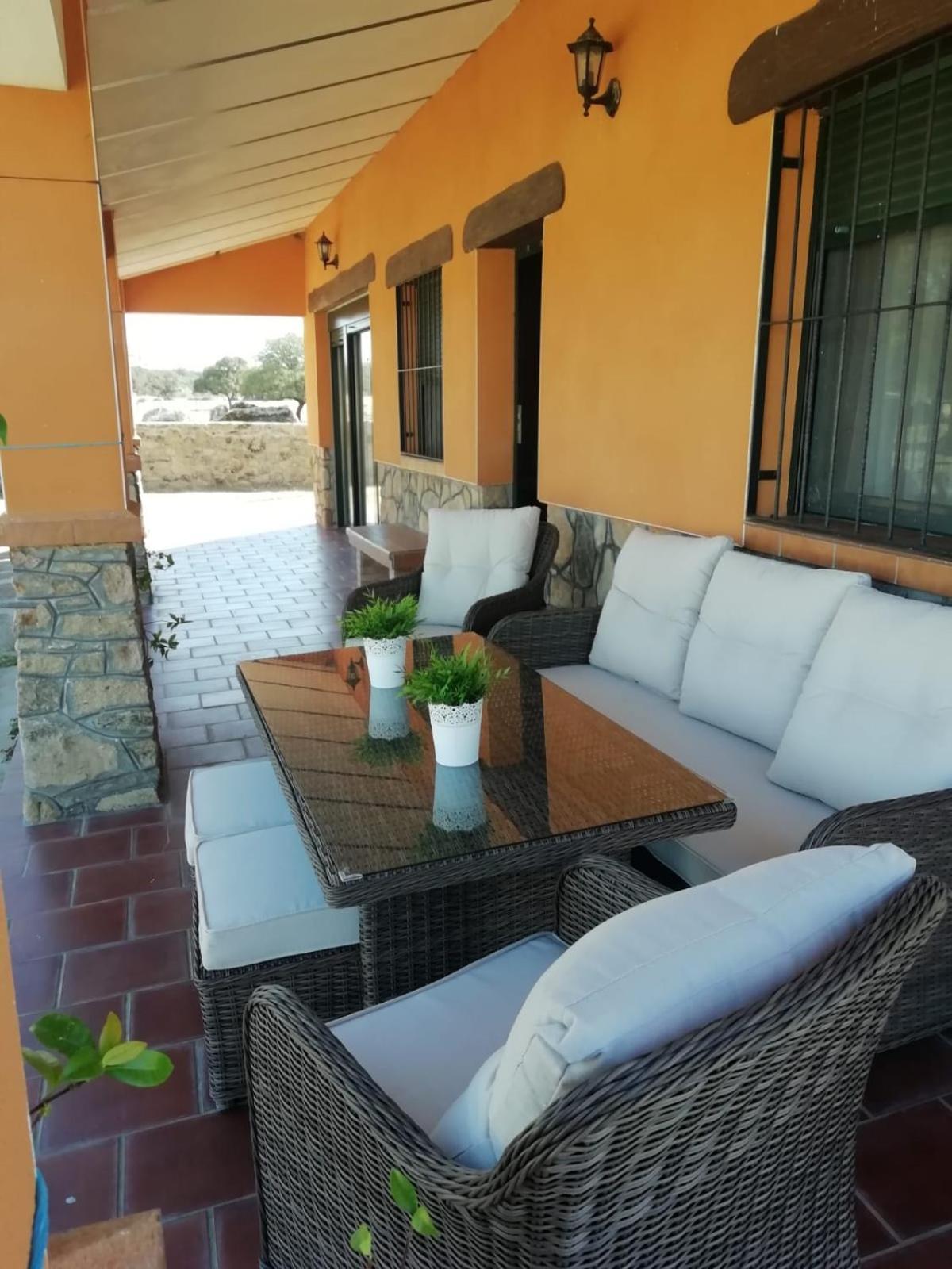 Lidenex Villa Guijo de Granadilla Екстериор снимка